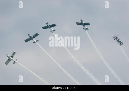 L'équipe de Raven affichage à Exmouth Air Show 2015 dans leur Van's RV4 et RV8 avion. Banque D'Images