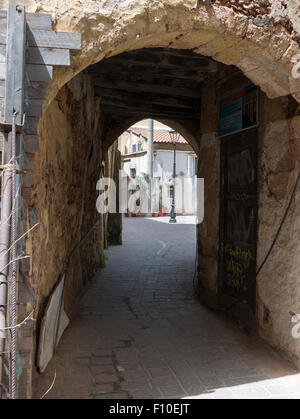 Les rues étroites dans la vieille ville de La Canée, Crète, Grèce. Banque D'Images