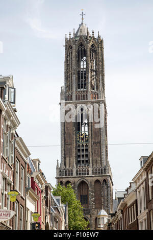 Xive siècle célèbre Dom tour de l'église dans la ville d'Utrecht, Pays-Bas Banque D'Images