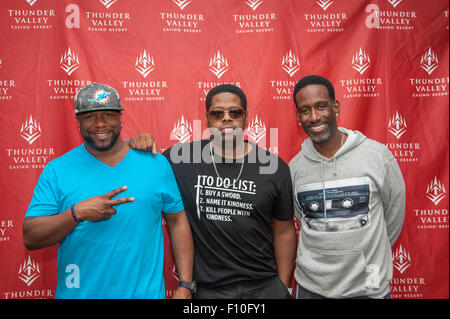 LINCOLN, CA - le 22 août : (LR) Wanya Morris, Shawn Stockman et Nathan Morris de Boyz II Men poser pour rencontrer et accueillir des photos à Th Banque D'Images