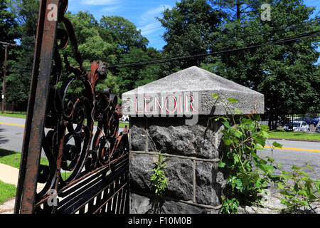 Porte d'entrée de rouillé Lenoir Mansion North Broadway Yonkers New York Banque D'Images