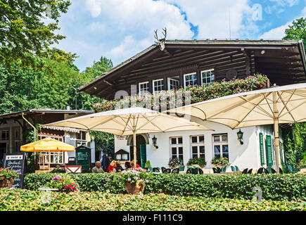 Berlin : : Restaurant Moorlake près de la rivière Havel dans le Grunewald, une forêt dans le sud-ouest de la ville Banque D'Images