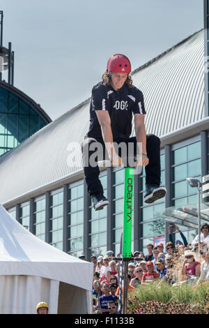 Prestation de l'équipe de Stunt Xpogo à l'Exposition nationale canadienne à Toronto, Ontario Canada Banque D'Images