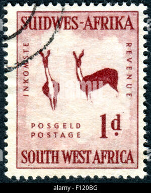 Timbre-poste imprimé en Afrique du Sud-Ouest, montre des Gazelles, des peintures rupestres à Brandberg Mountain Banque D'Images