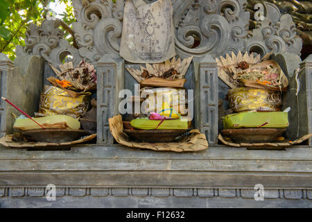 Offerts au sanctuaire hindou, Seminyak Bali Banque D'Images