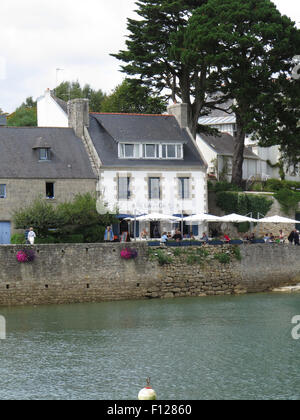 Sainte-Marine Bénodet / café au bord de l'eau : Banque D'Images