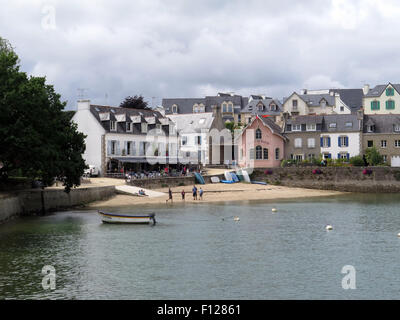 Sainte-Marine Bénodet / : : cafés au bord de l'eau Banque D'Images