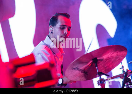 Festival de musique en châteaux CZ Hradec NAD Moravici, la République tchèque, le 21 août 2015. Batteur du groupe Mandrage Matyas Vorda. (Photo/CTK Frantisek Gela) Banque D'Images