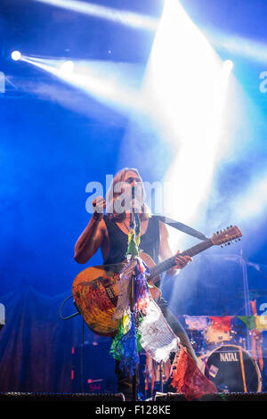 Festival de musique en châteaux CZ Hradec NAD Moravici, la République tchèque, le 21 août 2015. Singer Tomas Klus. (Photo/CTK Frantisek Gela) Banque D'Images