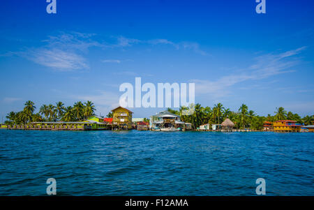 L'Île de Colon, Panama - 25 avril 2015 : l'Île de Colon est la plus septentrionale et dans l'île principale de Bocas del Toro Banque D'Images