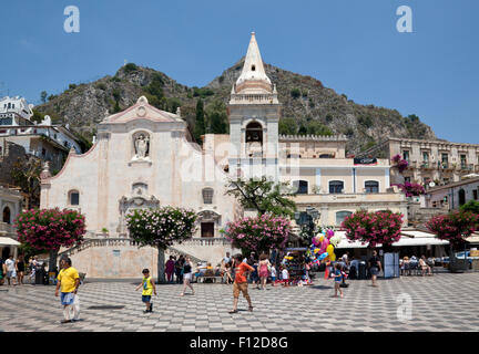 Eglise de San Giuseppe, Piazza IX Aprile, Vieille ville, Taormina, Sicile, Italie Banque D'Images