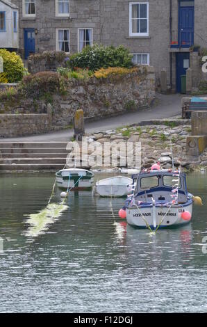 Village de pêcheurs de Cornwall Mousehole Banque D'Images
