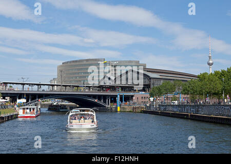 Gare Friedrichstraße, Berlin, Allemagne Banque D'Images