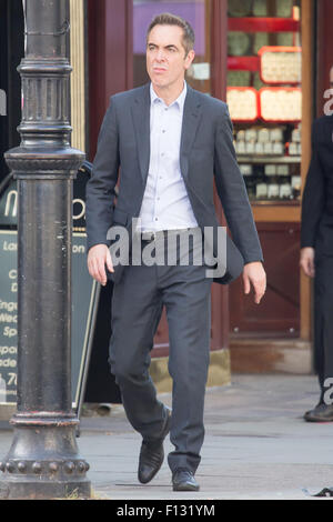 James Nesbitt et Sienna Guillory 'tournage' Lucky Man à Hatton Garden avec : James Nesbitt Où : London, Royaume-Uni Quand : 25 Juin 2015 Banque D'Images