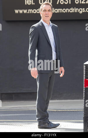 James Nesbitt et Sienna Guillory 'tournage' Lucky Man à Hatton Garden avec : James Nesbitt Où : London, Royaume-Uni Quand : 25 Juin 2015 Banque D'Images