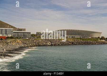 Cape Town Stadium vu de la promenade à Green Point, Afrique du Sud - 02/08/2015 Banque D'Images