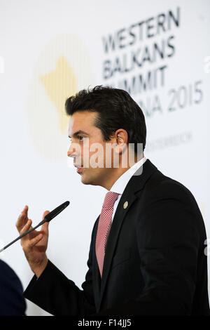 Vienne, Autriche. Août 27, 2015. Le ministre des Affaires étrangères macédonien Nikola Poposki assiste à une conférence de presse pendant le sommet des Balkans occidentaux à Vienne, capitale de l'Autriche, le 27 août, 2015. © Qian Yi/Xinhua/Alamy Live News Banque D'Images