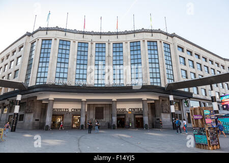 L'extérieur de la gare centrale à Bruxelles. 22 août 2015 à Bruxelles, Belgique Banque D'Images