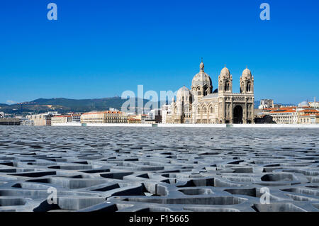 Une vue de la cathédrale de Sainte-Marie Majeure à Marseille, France Banque D'Images