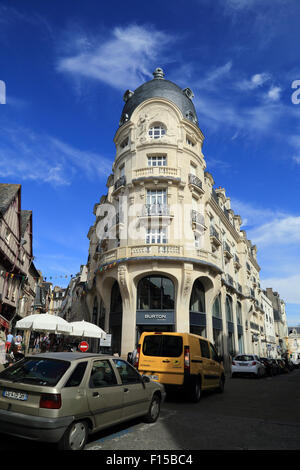 Rue commerçante de Vannes, Rue Emile Burgault, Vannes, Morbihan, Bretagne, France Banque D'Images