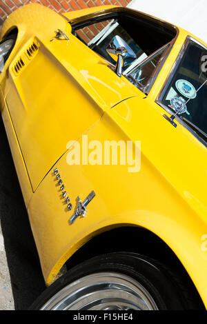 1967 Ford Mustang. Voiture américaine classique. Brooklands, Weybridge, Surrey, Angleterre Banque D'Images
