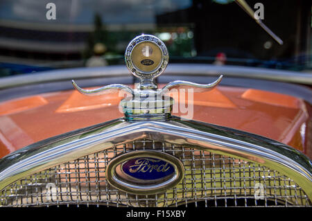 Hotte ornement sur une Ford 1930 lors d'une Gig Harbor Wa. car show. 22 Juillet 2011 Banque D'Images