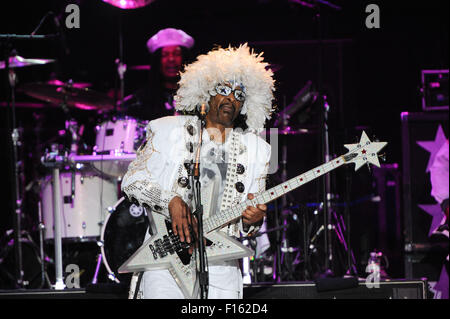 Philadelphie, Pennsylvanie, USA. Août 27, 2015. Legendary Rock and Roll Hall of Famer, Bootsy Collins, à la musique du Centre Dell 'essence de l''animation de la série de concerts d'été 2015 Crédit : Ricky Fitchett/ZUMA/Alamy Fil Live News Banque D'Images