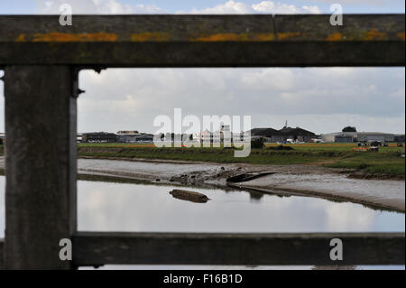 Shoreham, Sussex, UK. 28 août, 2015. L'aéroport de la ville de Brighton est calme ce matin, où il est presque une semaine depuis un jet Hawker Hunter s'est écrasé sur la A27 pendant une exposition dans l'hôtel Shoreham Airshow tuant 11 personnes Banque D'Images