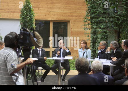 Le président français François Hollande et le ministre de l'écologie, du développement durable et de l'énergie, Segolene Royal Banque D'Images