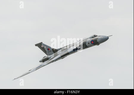 Avro Vulcan XH558 effectuant dans sa dernière saison, à Herne Bay airshow en août 2015. Banque D'Images