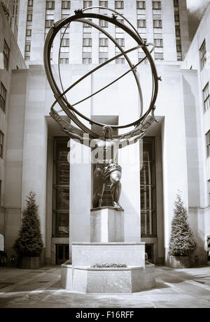 Statue d'Atlas en face du Rockefeller Center New York City Banque D'Images