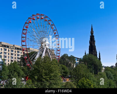 dh Edinburgh Wheel PRINCES ST GARDENS EDINBURGH Edinburgh Ferris Wheel Princes Street Gardens scotland Big Wheels uk fair Banque D'Images