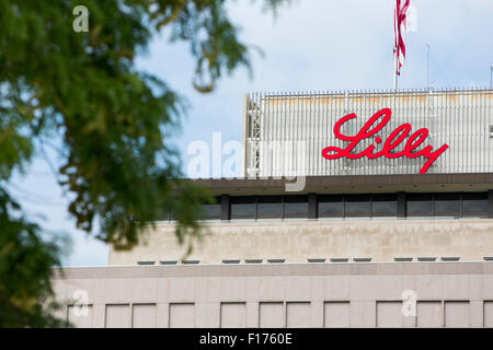 Un logo affiche à l'extérieur du siège de Eli Lilly and Company, à Indianapolis, Indiana le 15 août 2015. Banque D'Images