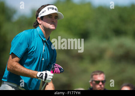 Edison, NJ, USA. Août 28, 2015. Bubba Watson (USA) réagit à son tir lors de la deuxième ronde de la Barclays Fed Ex Champion à Plainfield Country Club à Edison, NEW JERSEY Kostas Lymperopoulos/csm/Alamy Live News Banque D'Images