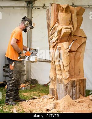 Knutsford, Cheshire, Royaume-Uni. Août 29, 2015. Le 11ème concours de sculpture à la tronçonneuse English Open Jeu Cheshire & Country Fai Crédit : © John Hopkins/Alamy Live News Banque D'Images