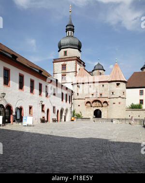 Scherenbergtor la forteresse Festung Marienberg, Würzburg, Bavière, Allemagne Banque D'Images