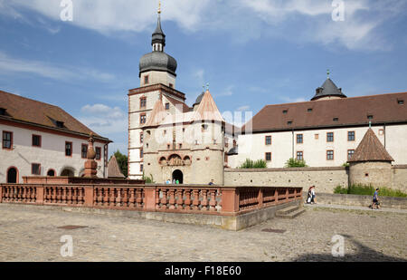 Scherenbergtor la forteresse Festung Marienberg, Würzburg, Bavière, Allemagne Banque D'Images