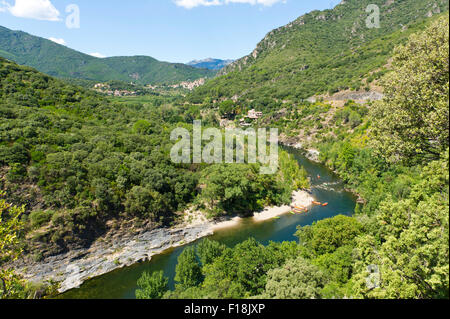 Orb, vallée de l'Orb, près de Vieussan, Hérault, Languedoc Roussillon, France Banque D'Images