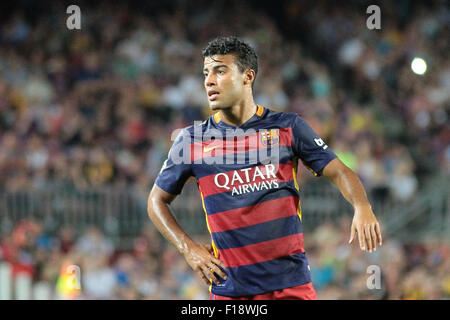 Le Nou Camp, Barceona. Août 29, 2015. L'Espagne. FC Barcelone contre Malaga CF. L'Espagne. La Liga. FC Barcelone contre Malaga CF. Rafinha pendant le match © Action Plus Sports/Alamy Live News Banque D'Images