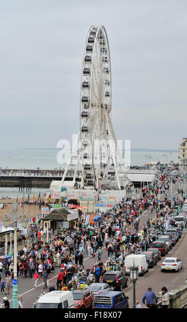 Brighton, UK. 30 août, 2015. Des milliers de mods avec leurs trottinettes descendre sur Brighton pour le Mod annuel qui est un événement week-end 3 jours de célébration de leurs véhicules , la mode et les années 60 Banque D'Images