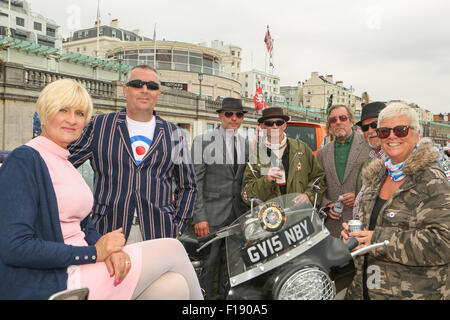 Mod All Weekender Brighton 2015, un rassemblement annuel des amoureux de la culture Mod sur Madeira Drive, ville de Brighton & Hove, East Sussex. ROYAUME-UNI. 30th août 2015 Banque D'Images