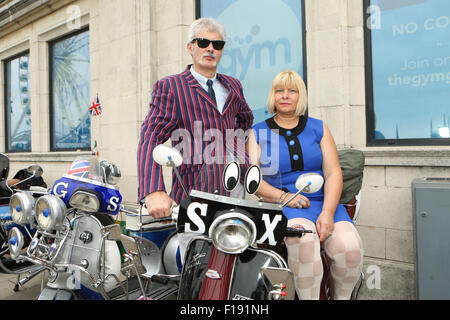 Mod All Weekender Brighton 2015, un rassemblement annuel des amoureux de la culture Mod sur Madeira Drive, ville de Brighton & Hove, East Sussex. ROYAUME-UNI. 30th août 2015 Banque D'Images