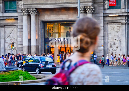 Boutique Zara. Passeig de Gracia, Barcelone, Catalogne, Espagne. Banque D'Images