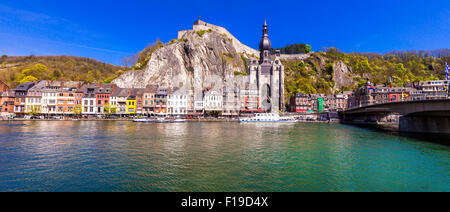 Dinant - belle ville en Meuse, Belgique Banque D'Images