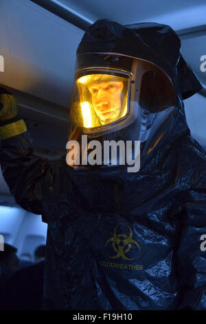 La souche est une horreur série télévisée américaine qui a été créée le FX le 13 juillet 2014. Il a été créé par Guillermo del Toro et Chuck Hogan, basé sur leur nouvelle trilogie du même nom. Cette photo est pour un usage éditorial uniquement et est l'auteur de la société film et/ou le photographe attribué par le film ou la société de production et ne peut être reproduite que par des publications dans le cadre de la promotion du film ci-dessus. Un crédit obligatoire pour l'entreprise de film est nécessaire. Le photographe devrait également être portés lorsqu'il est connu. Banque D'Images