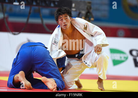 Astana, Kazakhstan. Août 30, 2015. Yuya Yoshida (JPN) Judo : le championnat du monde de judo l'équipe Astana 2015 Hommes au quart Alau Ice Palace à Astana, Kazakhstan . Credit : AFLO SPORT/Alamy Live News Banque D'Images