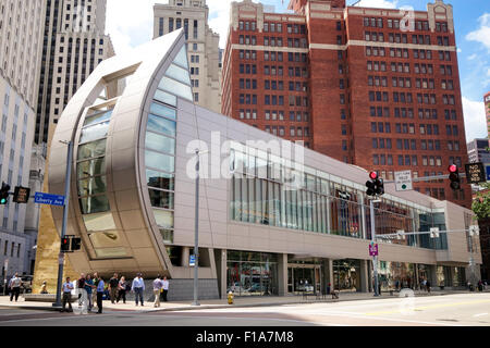 Pittsburgh, Pennsylvanie - Le Centre d'August Wilson pour la culture afro-américaine Banque D'Images