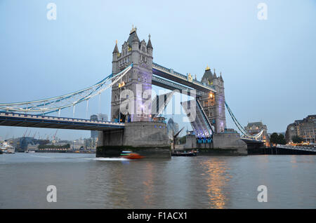 Tower Bridge, Londres, Royaume Uni, Grande Bretagne Banque D'Images