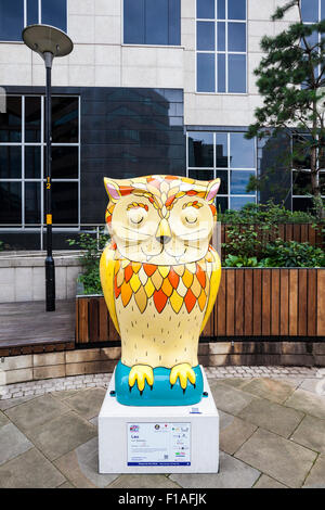 La sculpture « Leo » Owl de Colmore Circus, qui fait partie du Big Hoot Birmingham 2015, en Angleterre Banque D'Images
