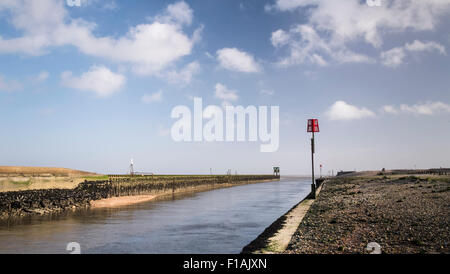 La rivière Rother, Rye, East Sussex, Angleterre, Royaume-Uni, où il se jette dans la baie de seigle Banque D'Images